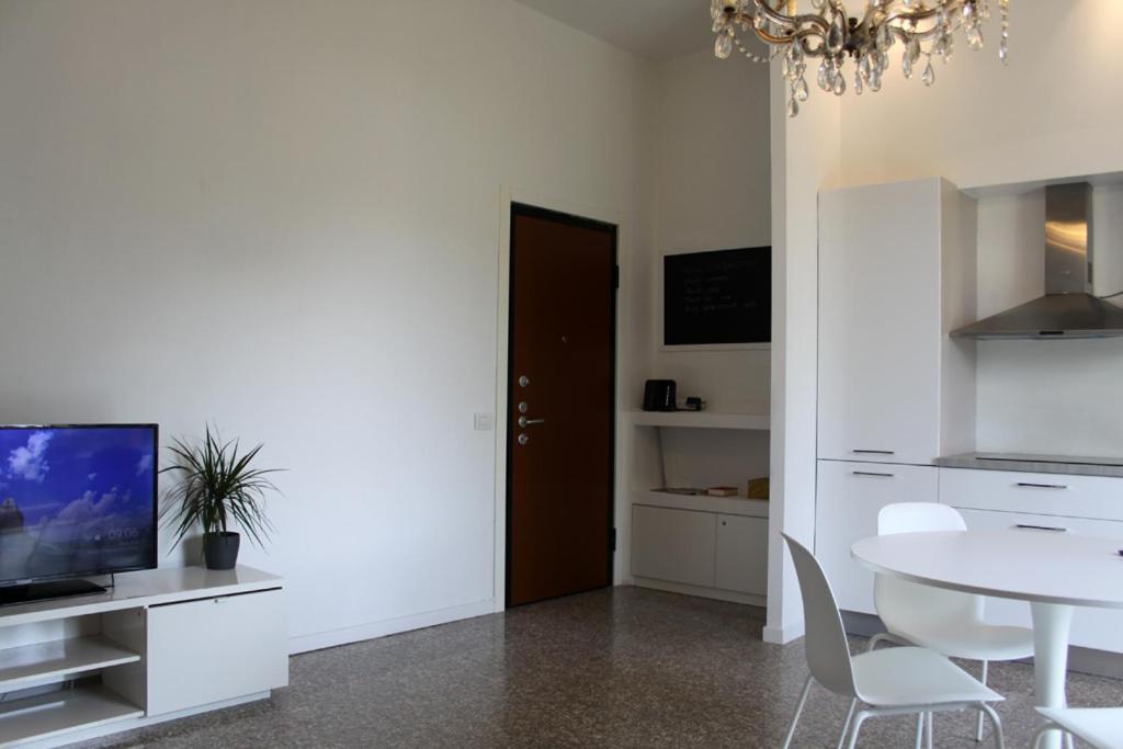 Ferienwohnung La Casa Di Antoine Cesano Maderno Exterior foto